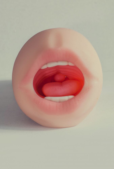 Двусторонний мастурбатор Goddess of Love - вагина и ротик Двусторонний мастурбатор Goddess of Love - вагина и ротик