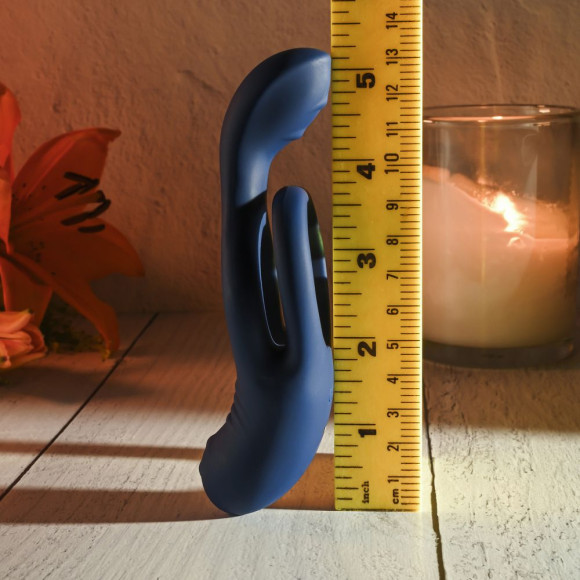 Синее эрекционное виброкольцо с двойным подхватом мошонки Ring Around The Rosy Синее эрекционное виброкольцо с двойным подхватом мошонки Ring Around The Rosy