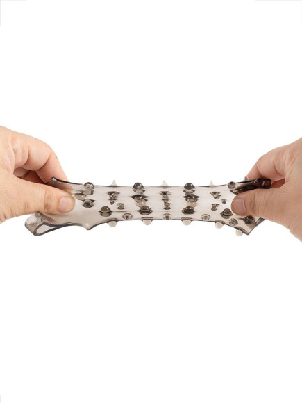 Дымчатая насадка на пенис с шипами и выпуклостями - 12 см.