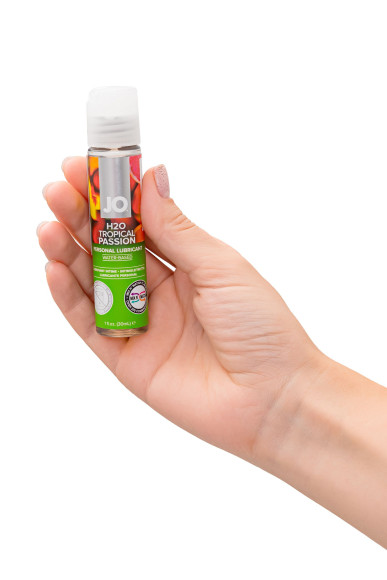 Лубрикант на водной основе с ароматом тропических фруктов JO Flavored Tropical Passion - 30 мл. Лубрикант на водной основе с ароматом тропических фруктов JO Flavored Tropical Passion - 30 мл.