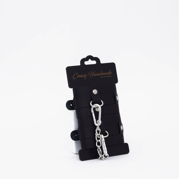 Черные кожаные наручники с хромированной фурнитурой Черные кожаные наручники с хромированной фурнитурой