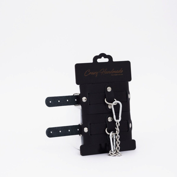 Черные кожаные оковы с хромированной фурнитурой Черные кожаные оковы с хромированной фурнитурой
