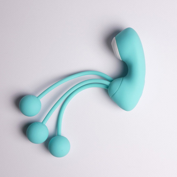 Бирюзовый вакуумный стимулятор клитора с вагинальными виброшариками Бирюзовый вакуумный стимулятор клитора с вагинальными виброшариками